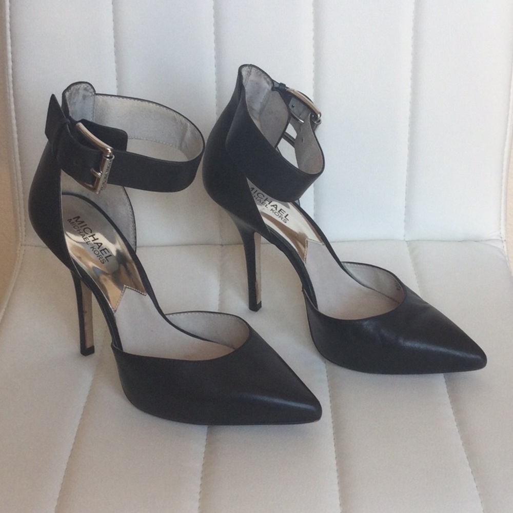 EUC Michael Michael Kors 8M Black Leather Shoes Heels - Picture 2 of 16
